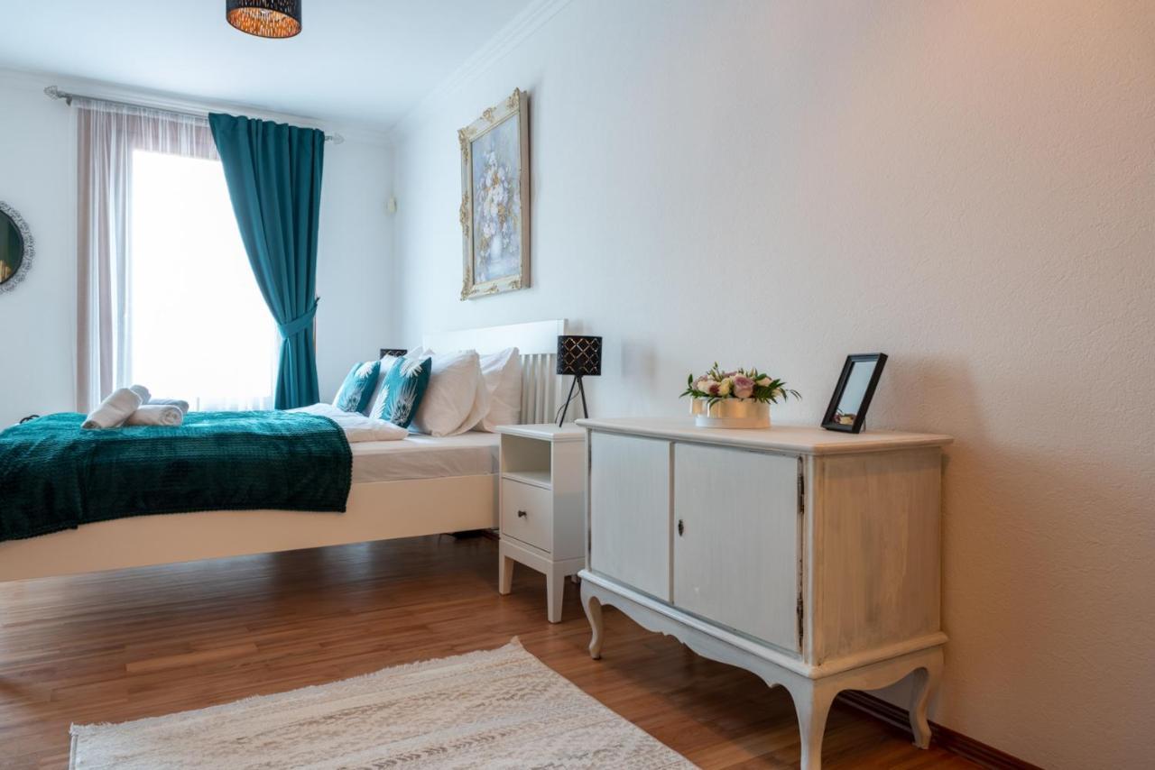 Romantic Studio Secret Garden Budapest Bagian luar foto