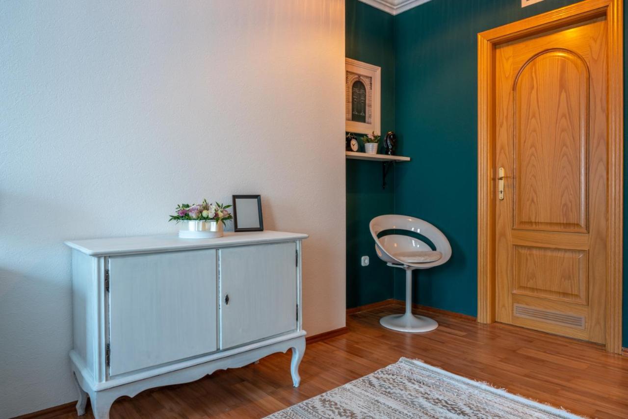 Romantic Studio Secret Garden Budapest Bagian luar foto